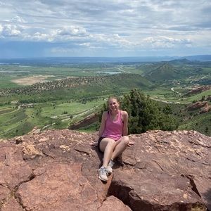 Meet your Posher, Ashley